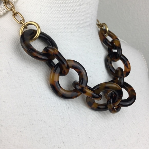 J. Crew Tortoise Resin Link Statement Necklace - Picture 5 of 6